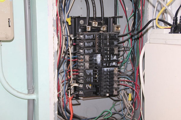 Electrical panel circuit breaker box inspection